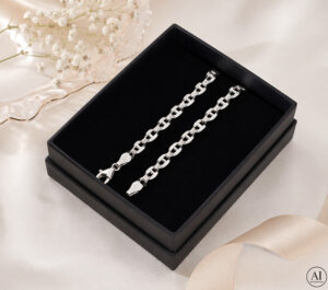 Silbernes Armband